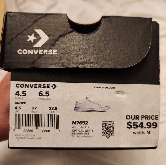 Converse - Picture 3 of 4